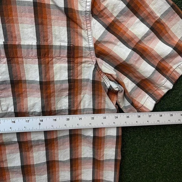 Carhartt Relaxed Fit Plaid Button Down Short Sleeve Shirt - Picture 5 of 6